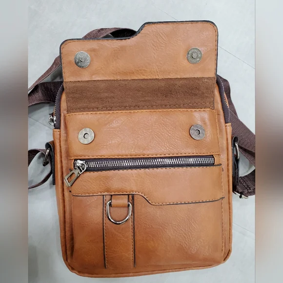 Weixier travel bag men's brown leather 9×10×2 inches adjustable strap NEW